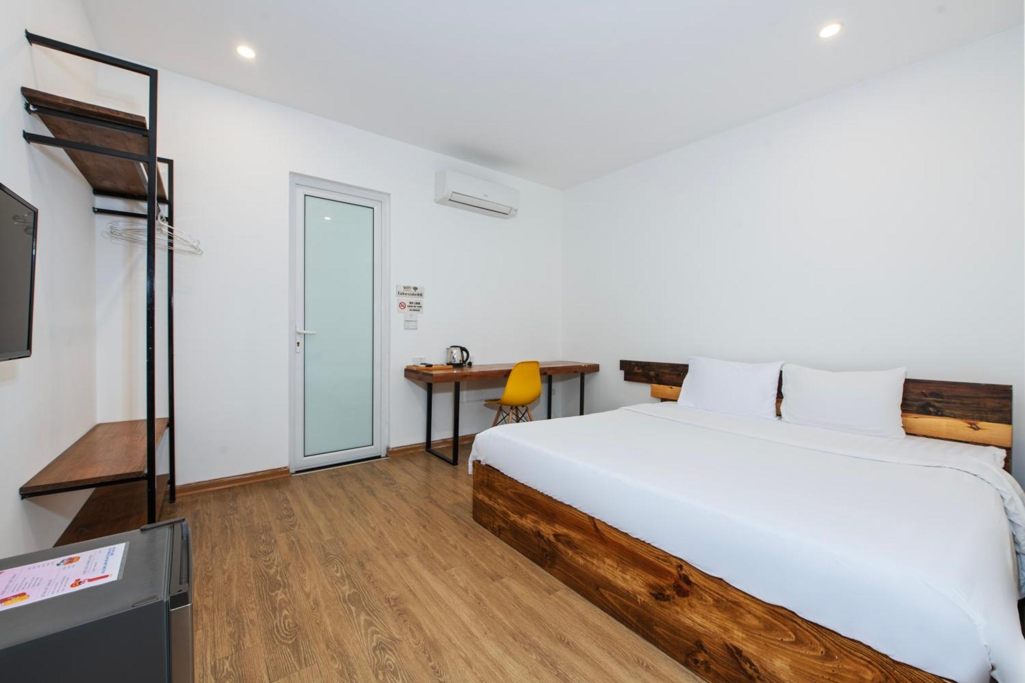 Lakeside House Hanoi Bagian luar foto