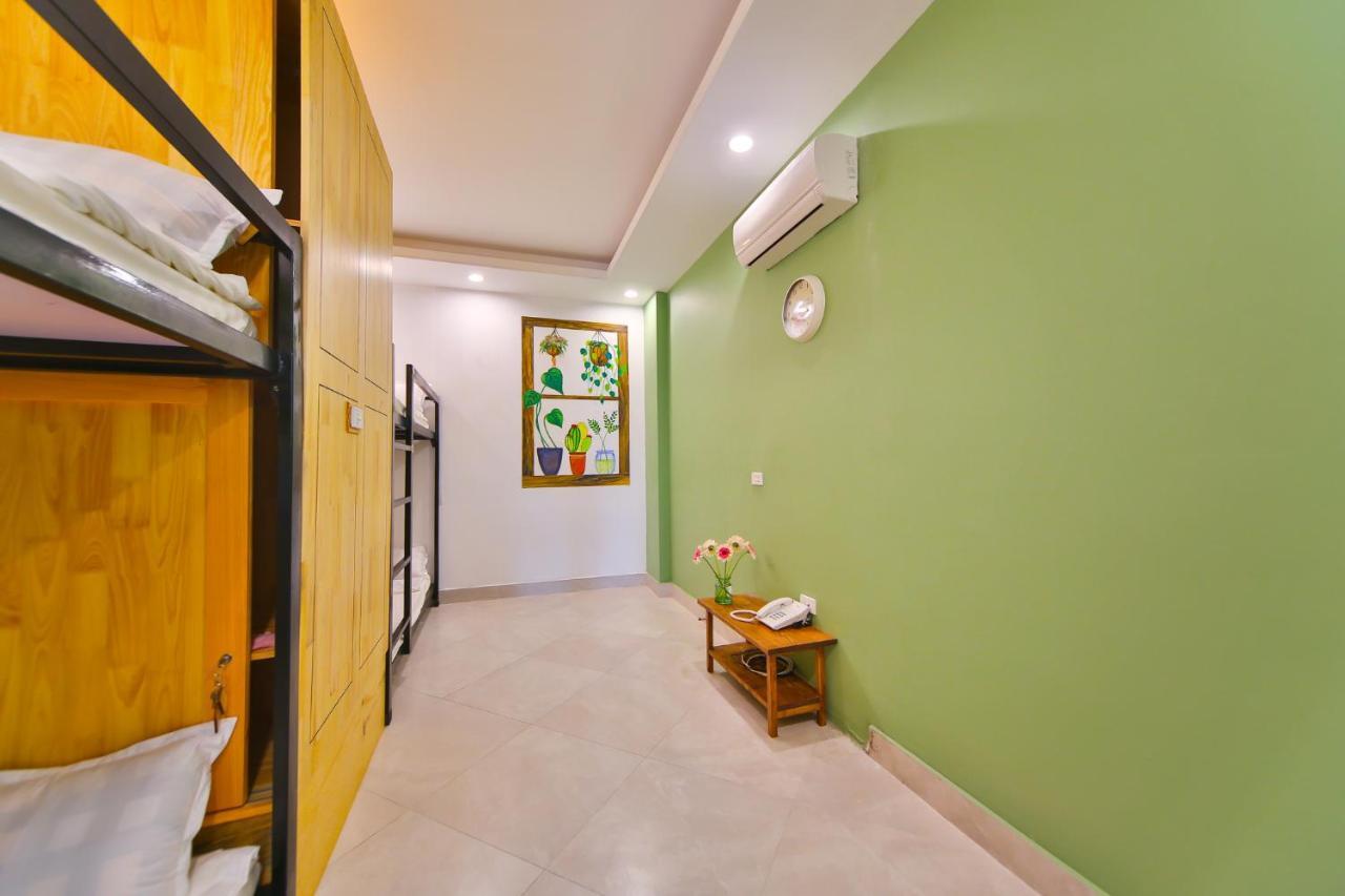 Lakeside House Hanoi Bagian luar foto